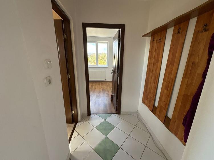 Apartament 2 camere 49 M? + balcon 10 M? cu priveliste Simeria - 6