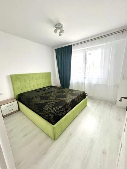 Apartament 2 camere, semidecomandat, ac, balcon, metrou, Costin Georgian - 1