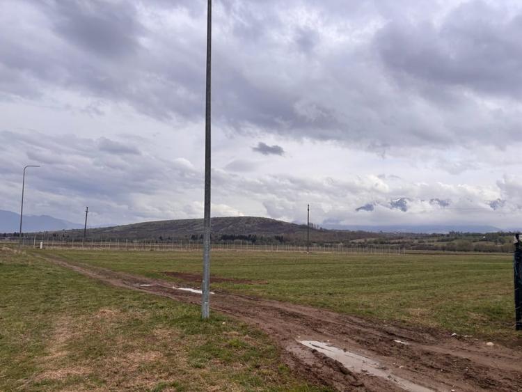 Teren intravilan pentru constructii Zarnesti - 1