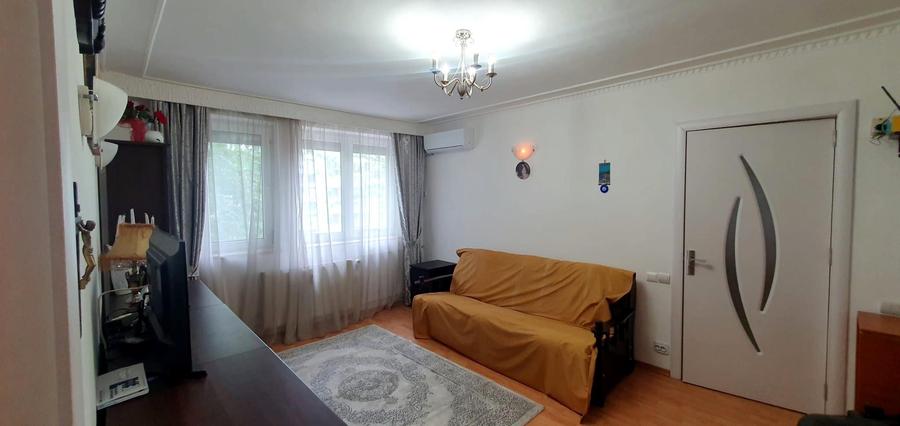 Apartament 3 camere etaj 2, Titan 1 Decembrie 1918 zona metrou Costin Georgian - 3