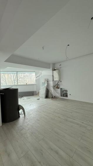 Apartament 3 camere exclusivist, renovat 2026, 260000€ + TVA - 1