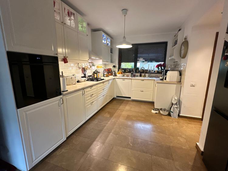 Pipera  Pod - Vila tip Duplex în complex   - 4 camere -garaj-curte+mansarda - 10