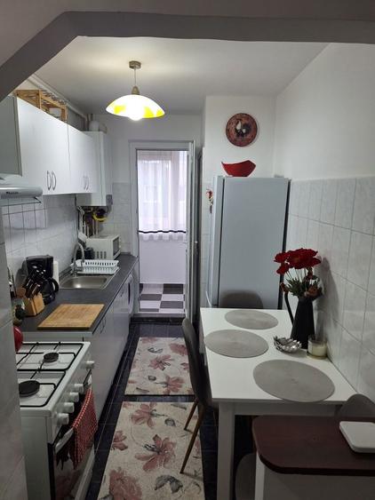 Vand apartament 2 camere decomandat Brasov - 5