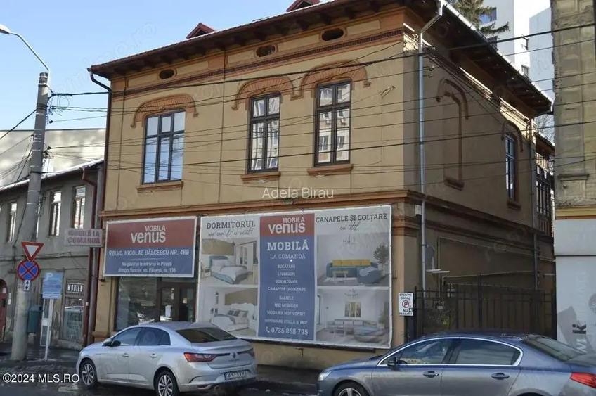 Pitesti - Targul din Vale, Birouri de inchiriat la etaj, 163 mp utili Pitesti - Targul din Vale, Birouri de inchiriat la etaj, 163 mp utili