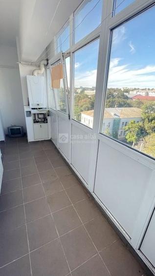 Independentei - vis-a-vis UMF, 3 camere mobilat si utilat - 10