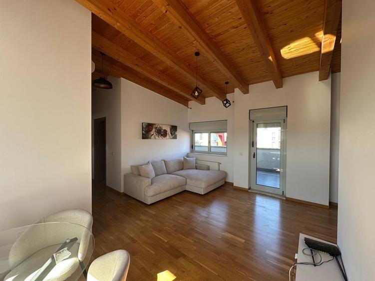 De închiriat  – Penthouse modern, strada Vasile Loichița, complex Ring - 16