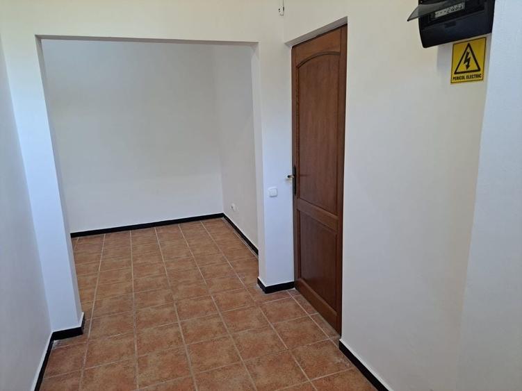 Spațiu comercial, de 59 mp, în Buda