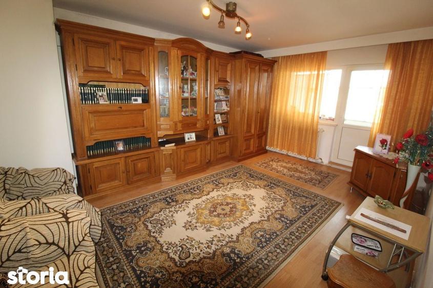 Vand apartament 4 camere in Hunedoara, Micro1-Bd. Liberta?ii, 103mp... - 1