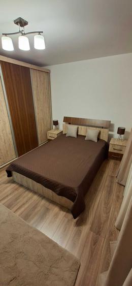 Inchiriez apartament 2 camere str. Petru Rares - 3