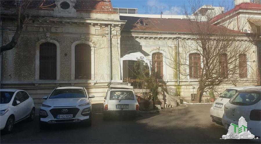 Casa eleganta curte comuna Dorobanti - 2