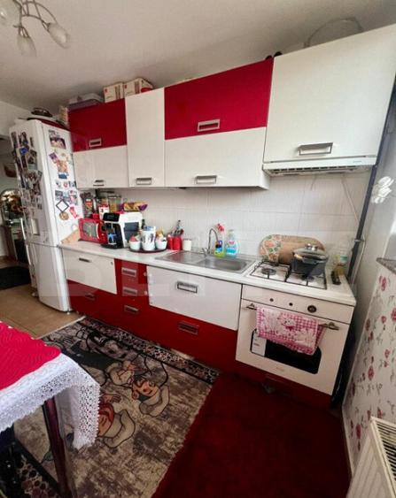 Apartament 4 camere, 100 mp, decomandat, cartier Burdujeni - 5