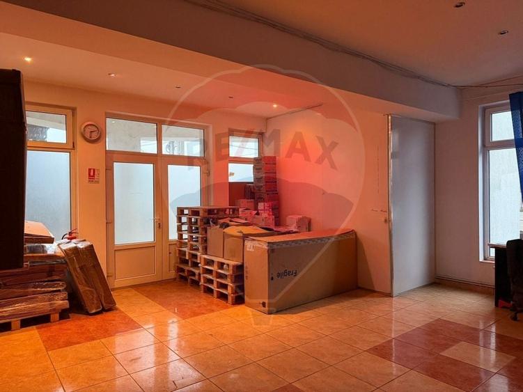 Spațiu comercial 90/180mp de închiriat cu front la Bd. Independentei - 2