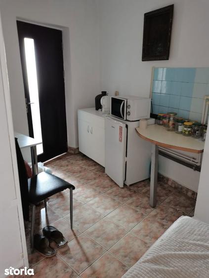 39877 Garsoniera Far - 2