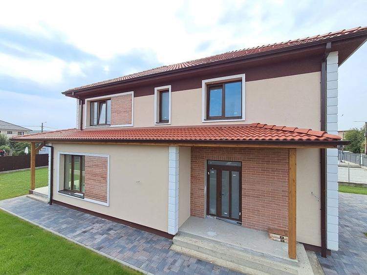 Casa individula cu CF la zi, teren 601 mp, 5 camere - 1