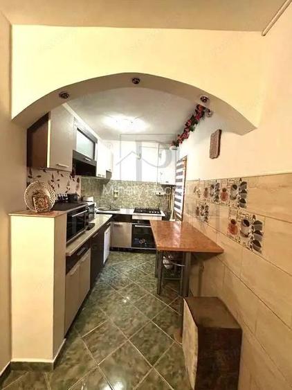 Apartament - Etaj Intermediar - Centrala Proprie - Clima - Decomandat - Zona Buziasului Apartament - Etaj Intermediar - Centrala Proprie - Clima - Decomandat - Zona Buziasului