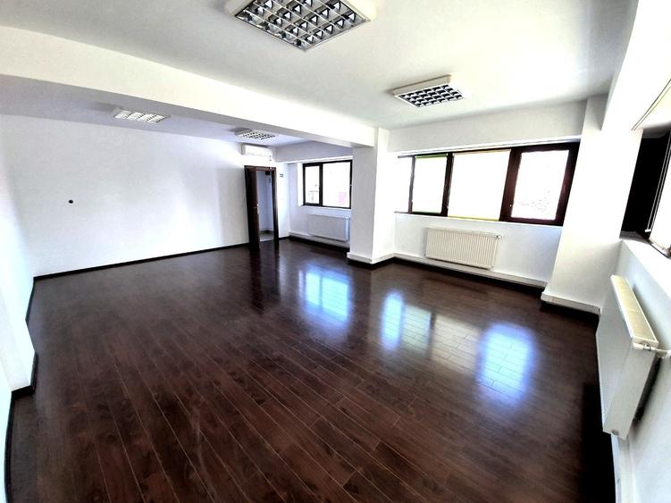 Imobil de vanzare - Aviatiei - Ideal Clinica / Hotel / Scoala / Gradinita - 2