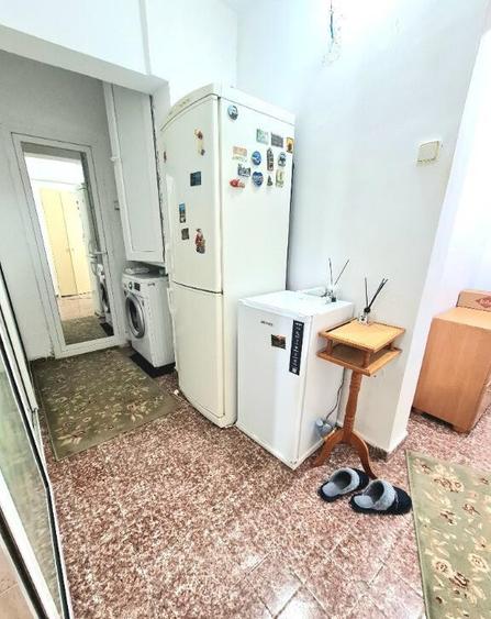 Apart. 1 camera str. Scolilor etaj 1 mobilat - 2