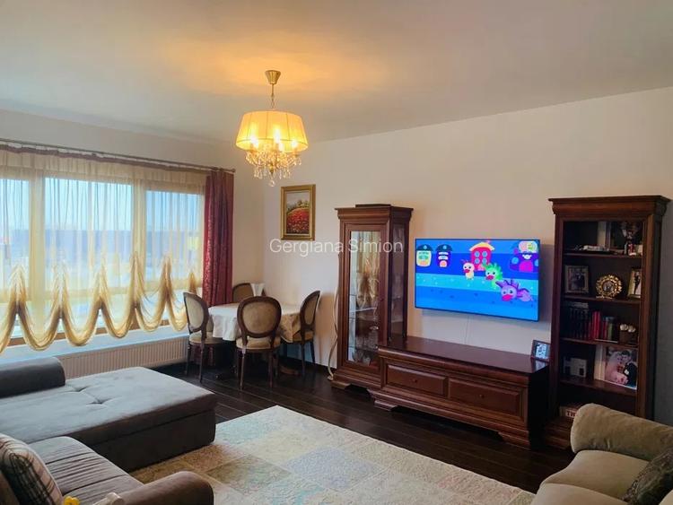 Apartament 3 Camere Cartierul Solar-Berceni | 2 Bai | Balcon | Centrala proprie