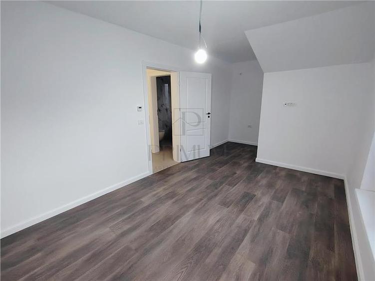 COMISION % - Duplex deosebit - asfalt - la cheie - 4