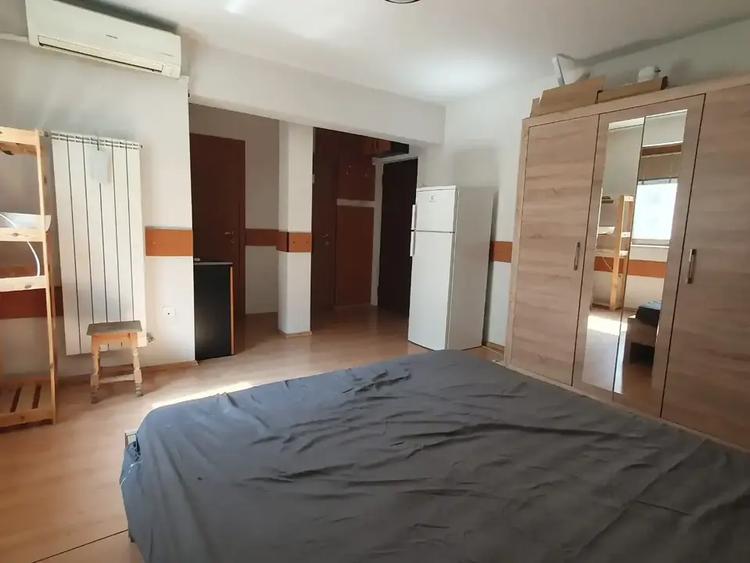 Universitate metrou 4min-Calea Victoriei - 1