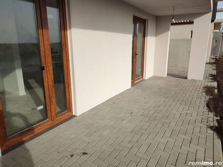 Casă cu 5 camere cu Teren 500 Mp în Sânandrei