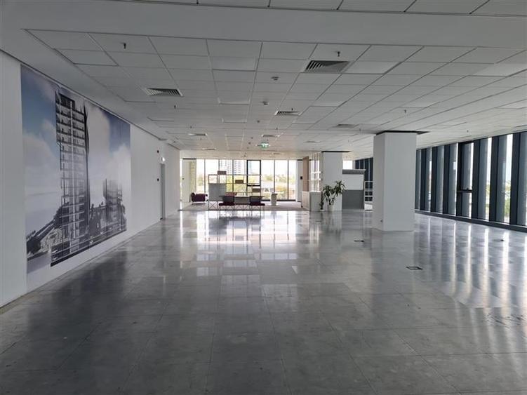 Spatii de inchiriat in cladirea Oslo BC - 2 minute acces Metrou - 5