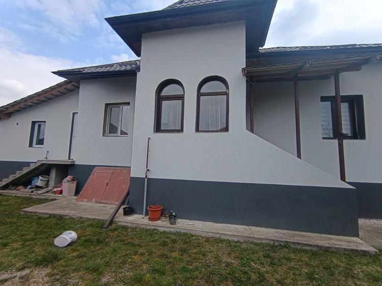 Casa 3 Camere Mihaiesti sat Vacarea Jud Arges - 1
