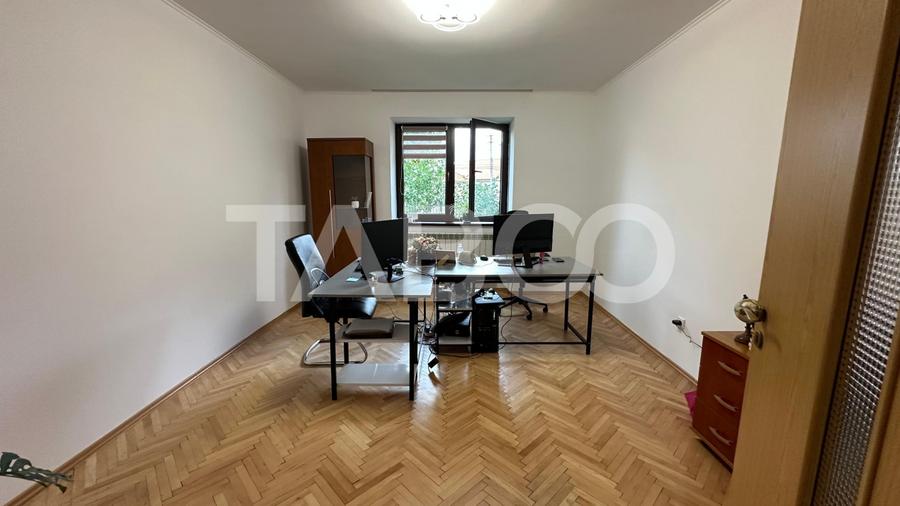 Casa curte libera 300mp 8 camere individuala zona Calea Poplacii Sibiu - 12