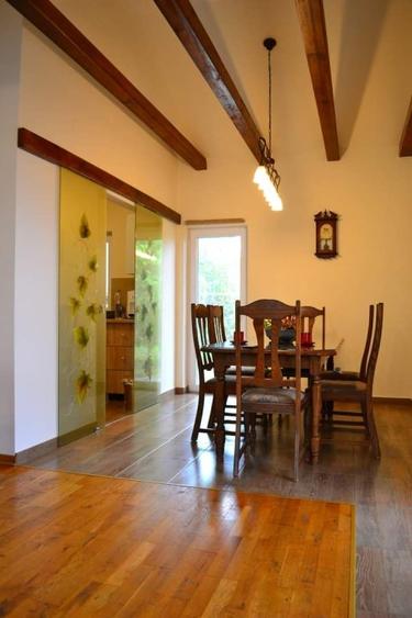 Giroc - Vatra satului- casa parter - 3 camere- 130 mp utili - 10