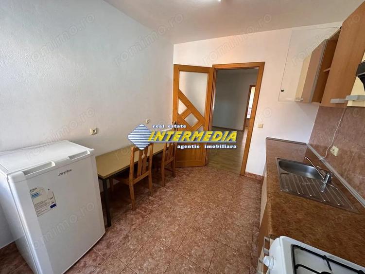 3 camere de inchiriat Bloc Nou Centru etaj 1 mobilat - 12