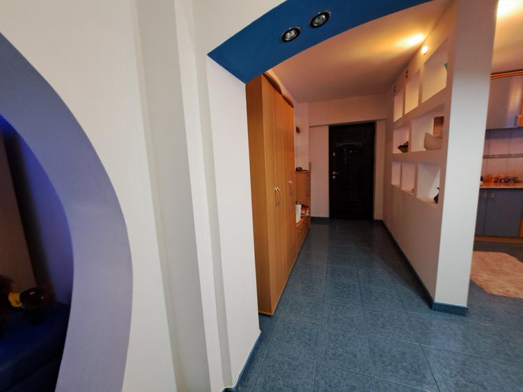 Ultracentral Târgoviște,  vânzare apartament 4camere/2balcoane - 9