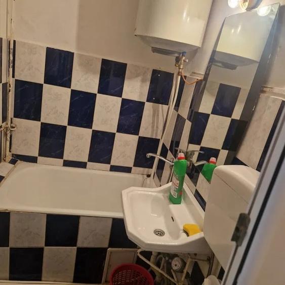 Garsoniera, decomandata, zona Nicolina - 3