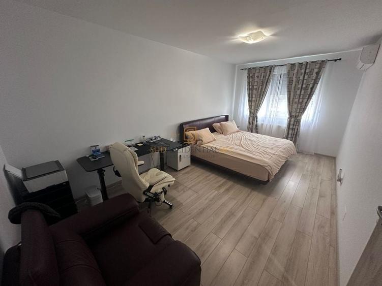 Sos Salaj - Apartament cu 3 camere si terasa, 200 mp, Comision 0% - 6