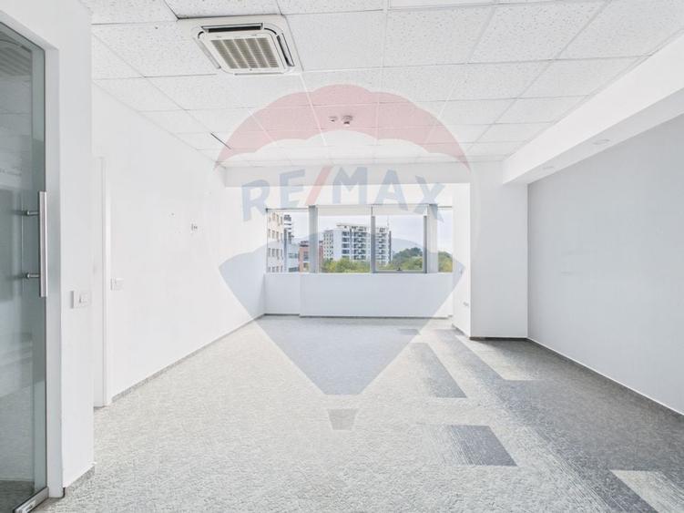 Spațiu comercial parter, 266 mp, diverse activitati în zona Baneasa - 18