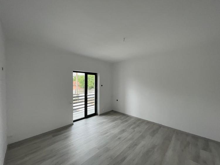 Casa noua P+1 cu teren de 324mp si toate utilitatile la Braniste/Podari - 5