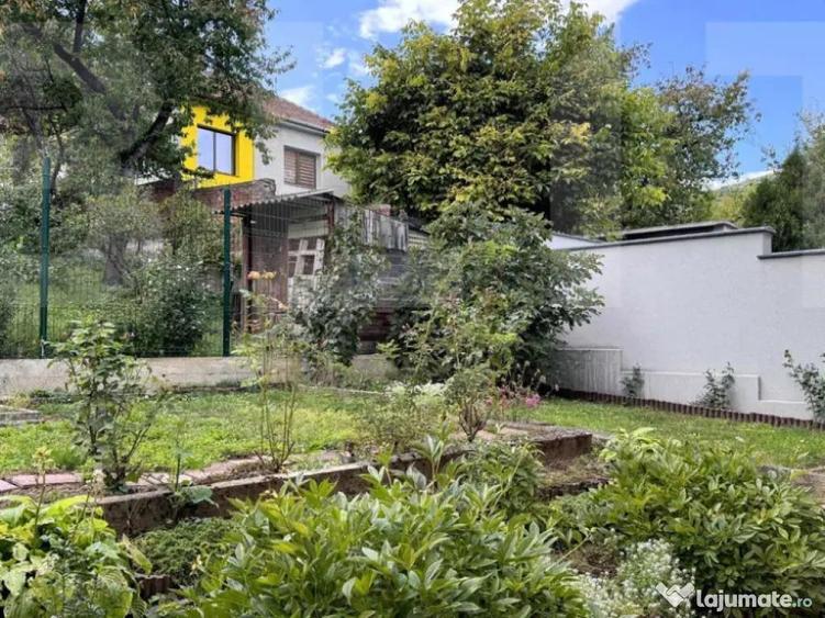 Vila in zona linistita, pe o strada inchisa perfecta pentru - 3