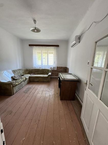 Casa de inchiriat 8 camere zona Parneava/Confectii - 1