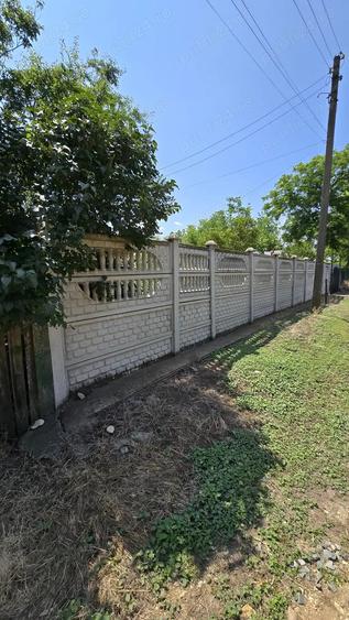 Teren si casa batraneasca - 7