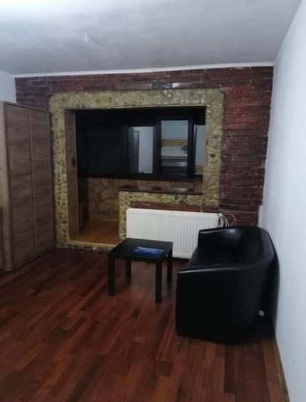 Apartament cu 2 camere, decomandat, etajul 2/4, zona Nicolina - 4