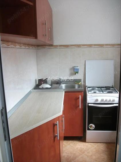 STOOP ! PALAS MALL _ garsoniera 25 mp bloc de apartamente cu lift