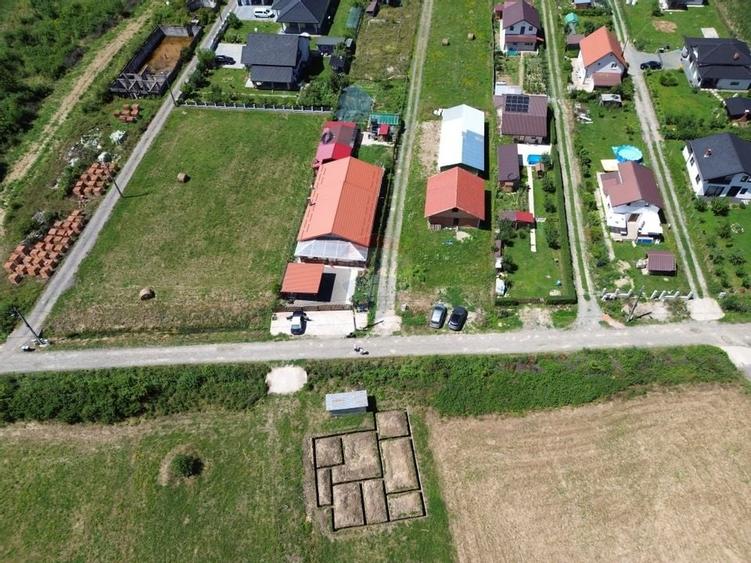 Casa 90m2 cu hala 120 m2 si 8 ari de teren de vanzare in CATALINA - 2