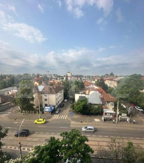 Apartament de vanzare, cu 2 camere, 58 mp, zona 1 Mai