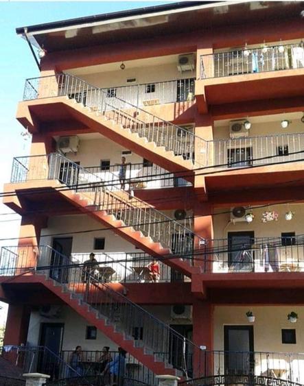 PENSIUNE -P+3 - DE VANZARE SAU LA INCHIRIAT DELFINARIU-FALEZA NORD - 1