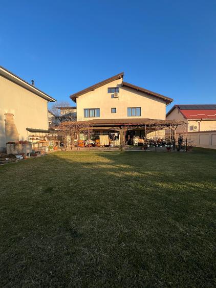 Vanzare Casa/Villa 6 camere 3 bai 3 wc -uri Dobroiesti 0% Comision - 11