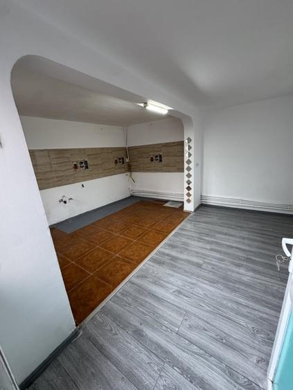 Casă individuală cu 4 camere în B-dul București - 10