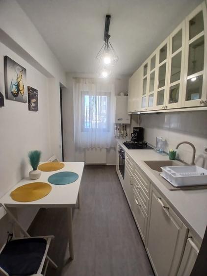 inchiriez apartament 2 camere, decomandat, mobilat si utilat complet, - 4