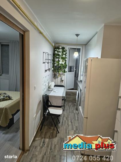 Apartament cu 2 camere decomandat în Micro 19