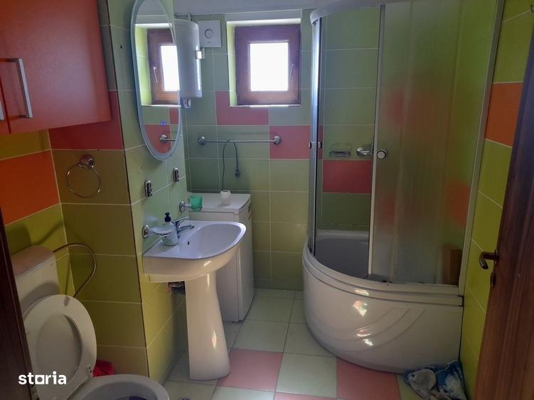 Apartament cu 2 camere în Micro 6
