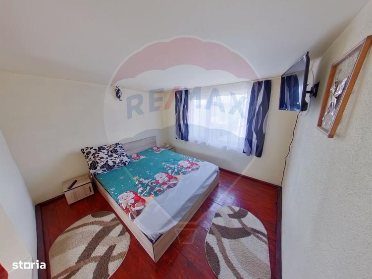 Casă cu 4 camere cu Teren 938 Mp în Sud