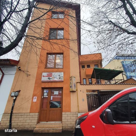 Casă cu 4 camere în Tei